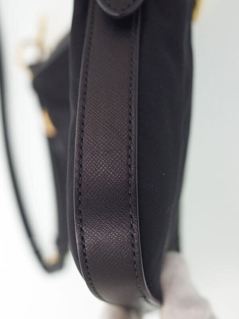 Prada shoulder Black leather Saffiano bag - Picture 4 of 9